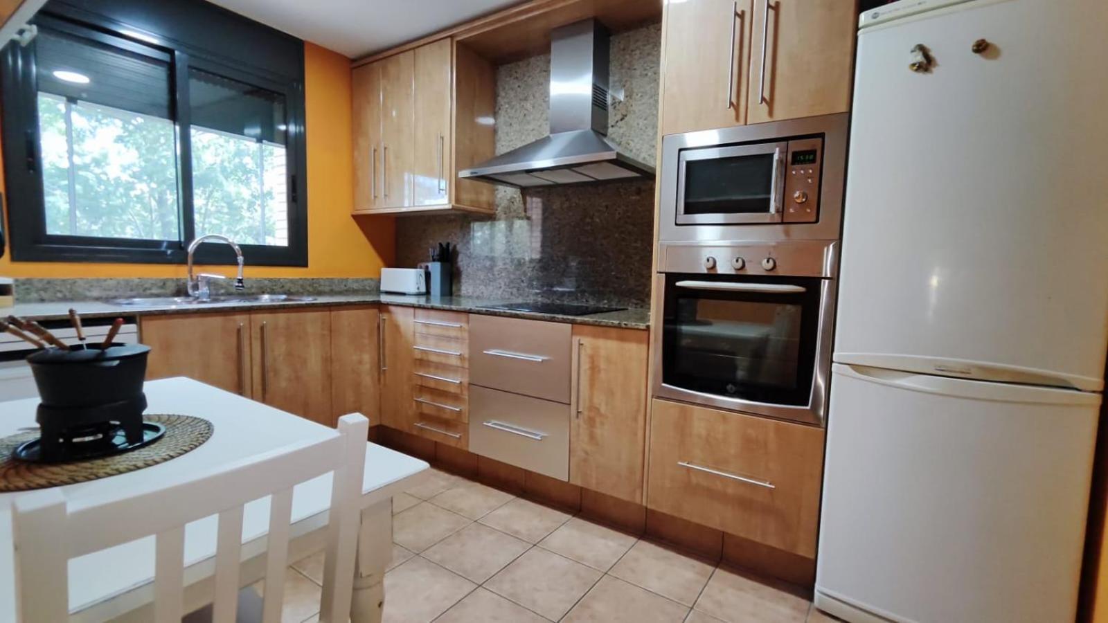 Ferienwohnung Piso Rural Sol Bergueda Aviá Exterior foto
